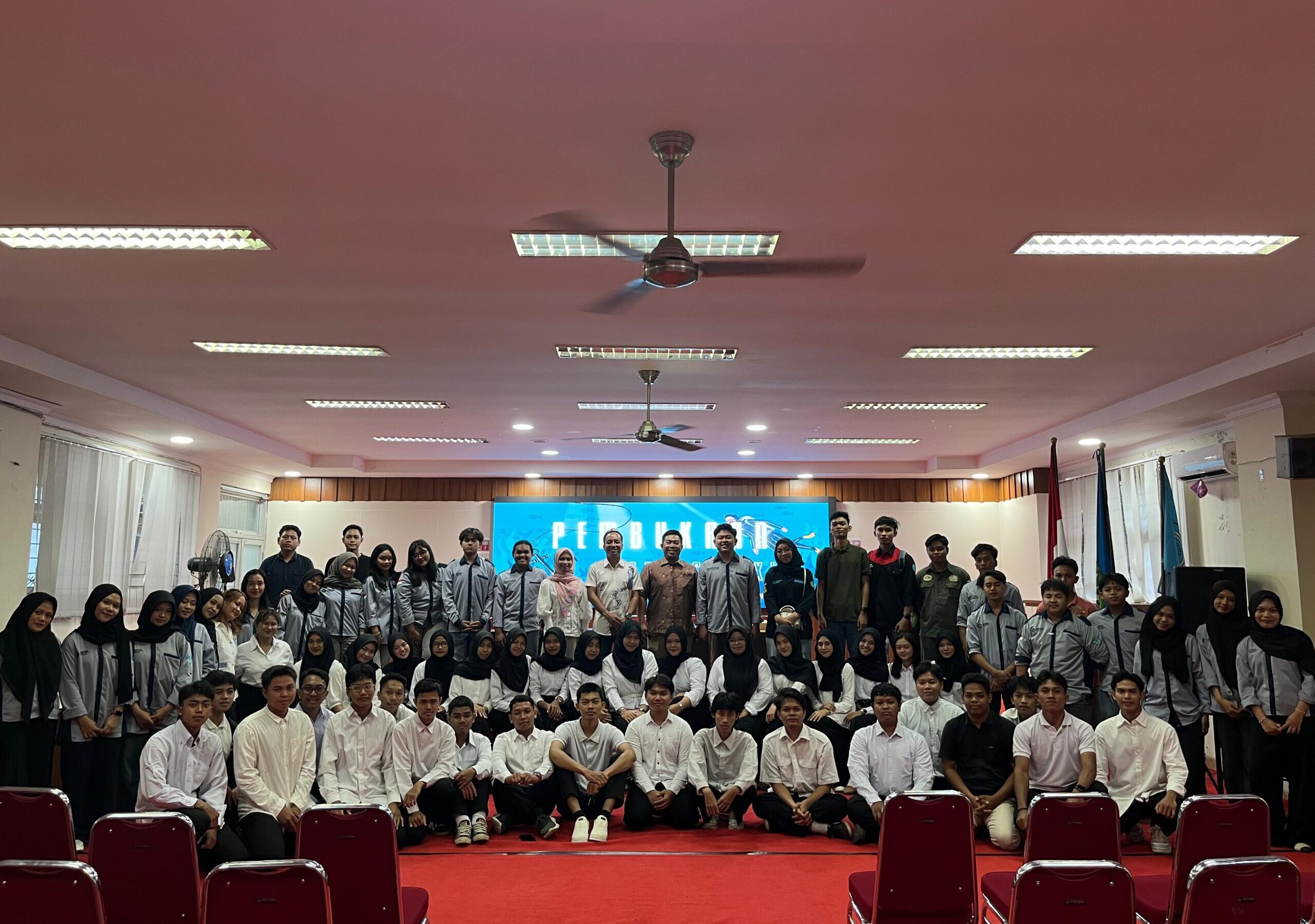 Read more about the article Pembukaan Kegiatan Training And Education Of Aquatic Resource Management XXI (TRANSECT XXI) “Menyelami Persatuan, Mengukir Jejak Karya Untuk HIMASUPER Jaya”